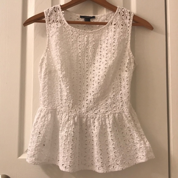 Forever 21 Tops - Forever 21 side zip sleeveless top size S